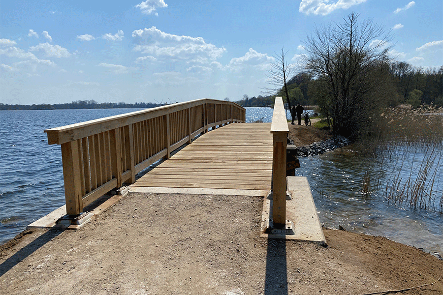 Fußgängerbrücke am Strangendamm in Zarrentin