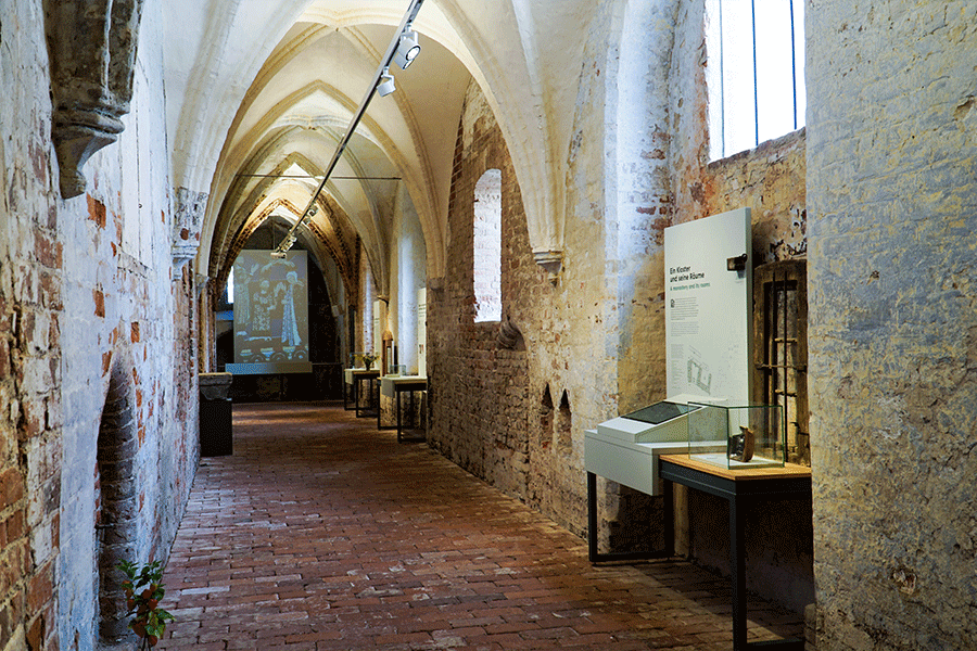 Dauerausstellung Kloster Rehna: Kloster Rehna „Prämonstratenserinnen in Mecklenburg“